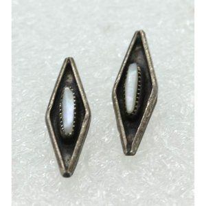 925 STERLING Native American style post EARRINGS vintage, MoP in shadowbox 18mm